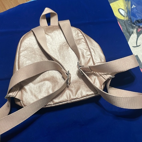 Small backpack - Picture 5 of 7